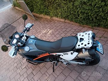 KTM 990
