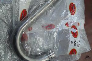 GU01120932 tubo collettore scarico destro V11