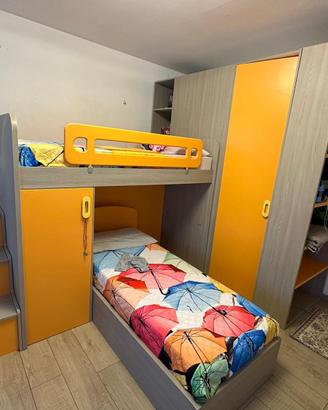 Cameretta per bambini con cambina armadio