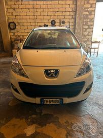 Auto Peugeut 207
