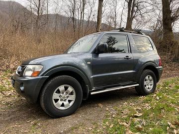 Mitsubishi Pajero 3.2 DI-D Intense