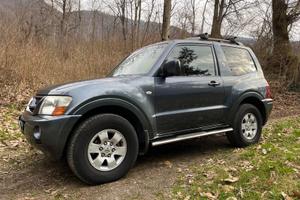 Mitsubishi Pajero 3.2 DI-D Intense