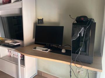 Scrivania Ikea per camera