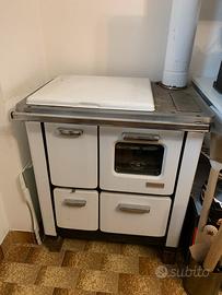 Cucina economica a legna