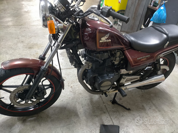 Honda Nighthawk 450 del 1986