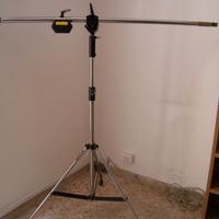 Manfrotto stativo stand in acciaio con rotelle e g