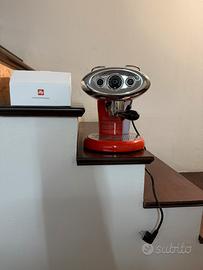 Macchinetta illy caffe