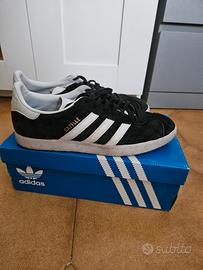 Scarpe Adidas Gazelle Nere con Scatola