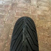 Gomme scooter