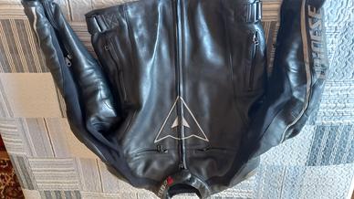 giubbotto dainese taglia 50 come nuovo con zaino