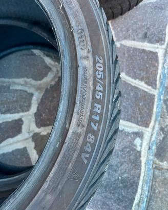 pneumatici 205/45/r17 84 v invernali 