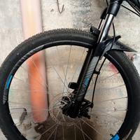Mountain-bike rockrider 520 st