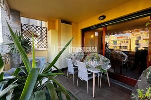 BILOCALE CON BALCONE E BOX DOPPIO