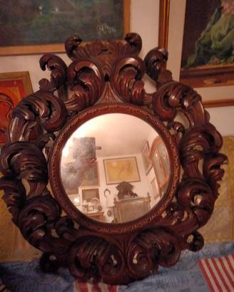 specchio con cornice in legno 