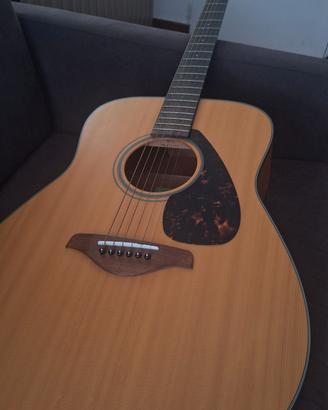 Yamaha FG800M 