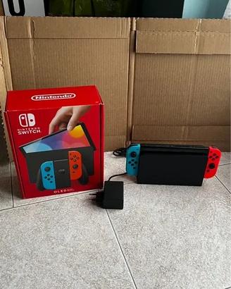 Nintendo switch oled usata pochissimo