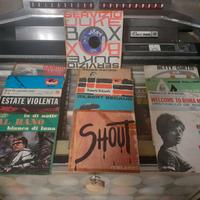 Lotto dischi 45 giri juke box 13 unita