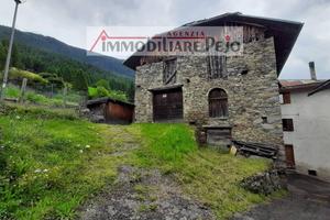 Maso alpino da ristrutturare nel cuore della Val d