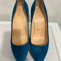 Décolleté color pavone Christian Louboutin.