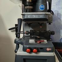 apparecchio duplicazione chiavi punzonate SILCA MA