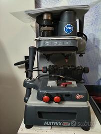 apparecchio duplicazione chiavi punzonate SILCA MA