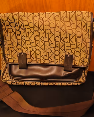 Borsa Messenger Calvin Klein CK Monogram