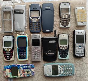 Cellulari vari d'epoca per collezionisti 