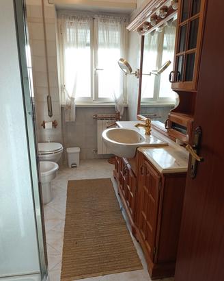 mobile bagno in legno 