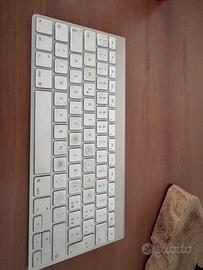 Tastiera Apple Bluetooth
