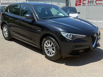 Alfa Romeo Stelvio 2.2 Turbodiesel 160 CV AT8 RWD 