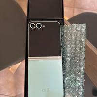 📱 Samsung Galaxy Z Flip 6 – PARI AL NUOVO –