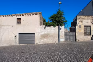 Centralissimo lotto con fabbricato - Dolianova
