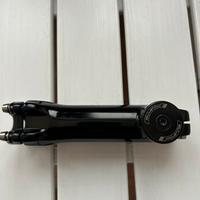 Piega manubrio FSA SLK e attacco manubrio sworks