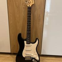 Chitarra elettrica Squier strat