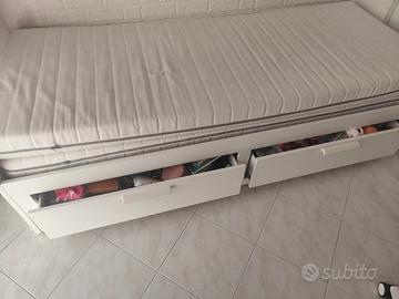 Letto apribile e contenitore 