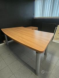 Scrivania direzionale in legno