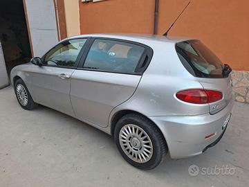 ALFA ROMEO 147 anno 2005