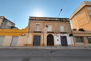 NEGOZIO A TRAPANI