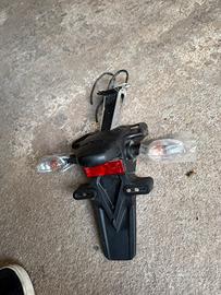 Portatarga sportivo mt 07