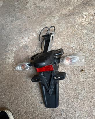 Portatarga sportivo mt 07