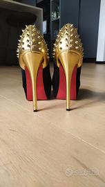 Décolleté nere con borchie n. 38