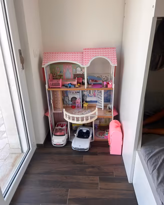 Casa Barbie grande + auto, Barbie e accessori