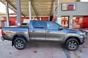 Toyota Hilux 2.8l 204CV doublecab