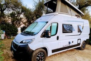 Possl summit 600 plus 2021 5 posti viaggio e letto