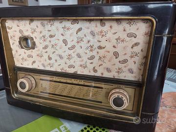 Radio d'Epoca a Valvole Magnadyne FM 23 – Anni '50