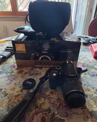 NIKON D3000 
