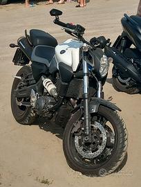 Yamaha mt 03