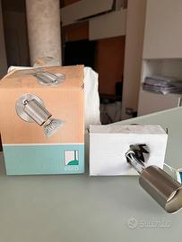 Supporto per faretto da parete