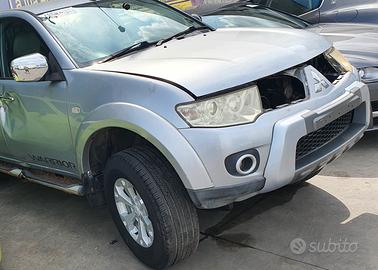 Mitsubishi L200 2.5 codice motore 4D56 per ricambi