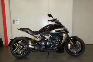 Ducati XDiavel V4 2025/26